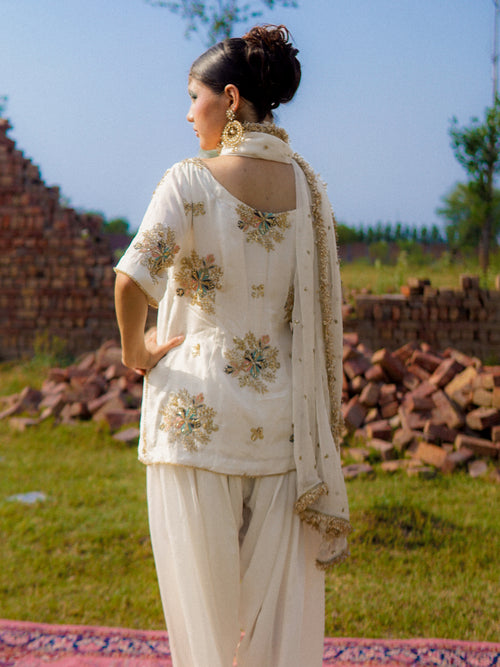 Mahira